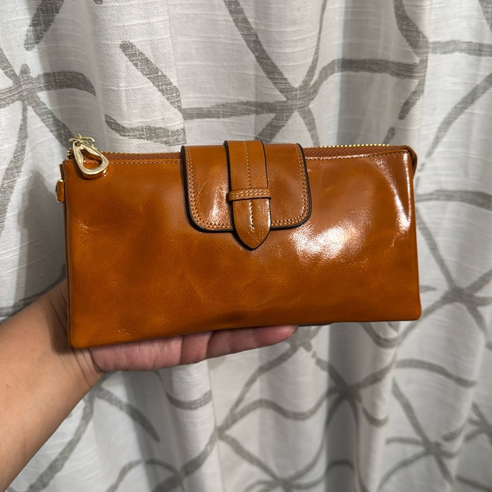 New wallet/crossbody